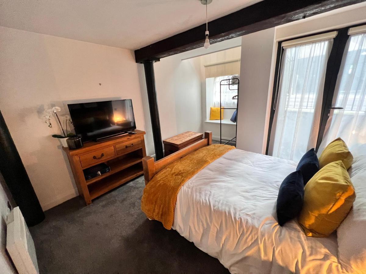 Stunning Liverpool City Center Apartment Exterior photo