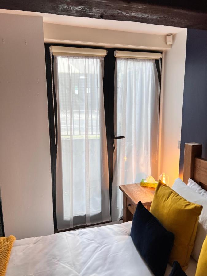 Stunning Liverpool City Center Apartment Exterior photo