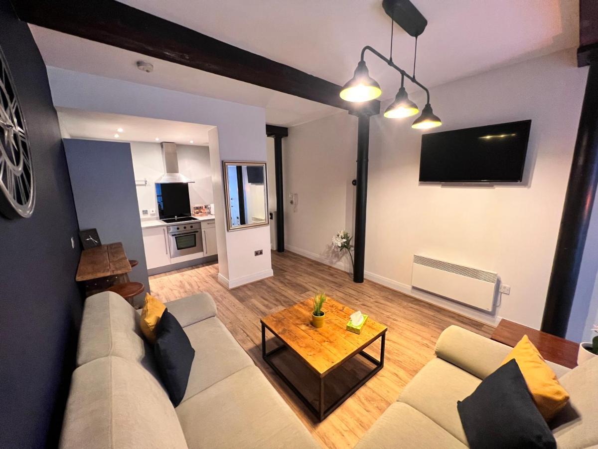 Stunning Liverpool City Center Apartment Exterior photo